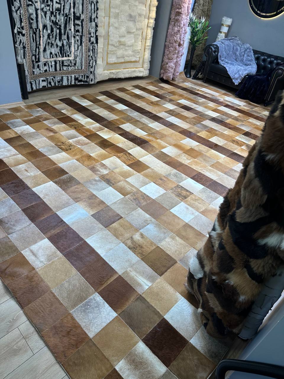 Natural El yapım Kahve Dana Derisi Halı - Kaymaz Suet Taban