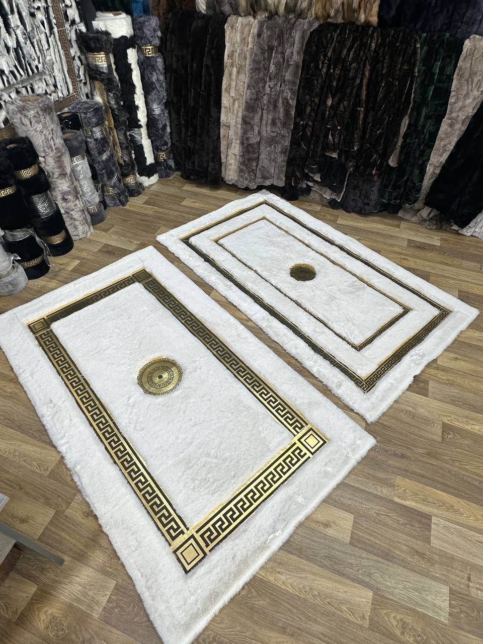 Kalite El Yapımı Beyaz Peluş Halı – Yumuşak ve Şık Tasarım