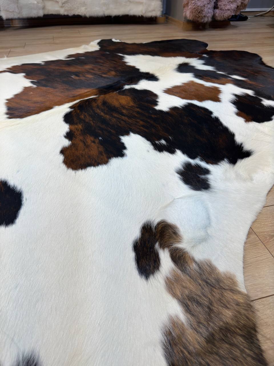🐄 Kahve & Beyaz | 1. Kalite Dana Derisi Post