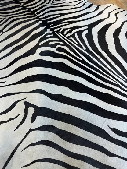 1. Kalite Zebra Desenli Dana Derisi Post