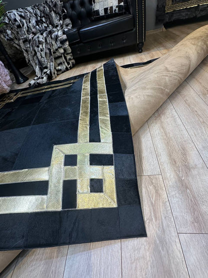 Siyah Orjinal Dana Derisi Halı – Suet Kaymaz Taban