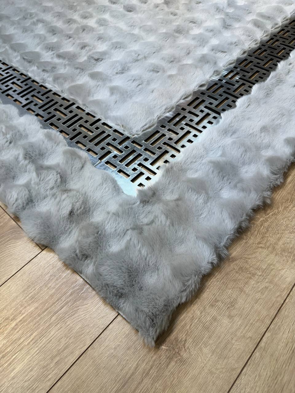 1. Kalite Gri Peluş Halı  - Kaymaz Suet Taban