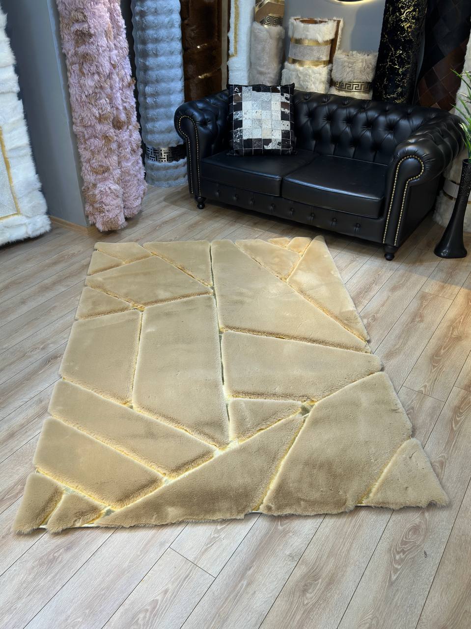 El yapımı 1. Kalite Peluş Halı  - Kaymaz Suet Taban