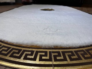 El Yapımı Beyaz Altın Rengi Peluş Halı – Yumuşak ve Şık Tasarım