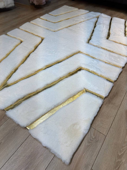 Kalite Beyaz Altın Rengi Peluş Halı – Yumuşak ve Şık Tasarım