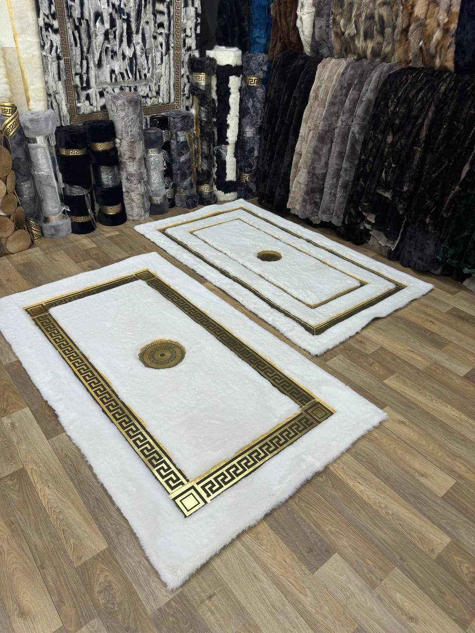 Kalite El Yapımı Beyaz Peluş Halı – Yumuşak ve Şık Tasarım