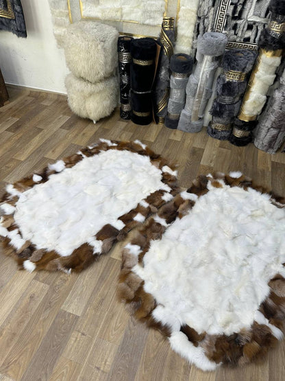 El Yapımı Kahve Beyaz Tilk Derisi Halı – Yumuşak ve Şık Tasarım