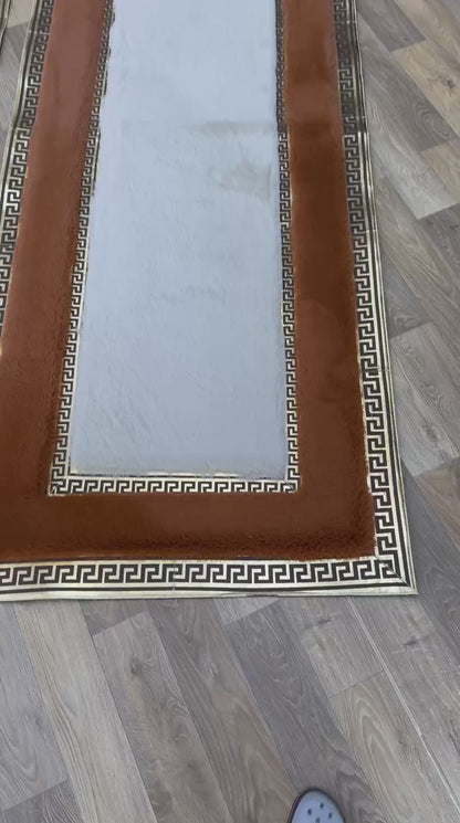 1. Kalite El Yapımı Kahve Beyaz Peluş Halı – Yumuşak ve Şık Tasarım